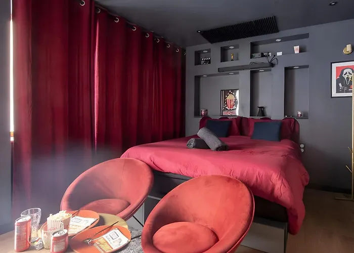 Cinemaroom Cinema Privee Netflix Proche Toulouse アパート Auterive